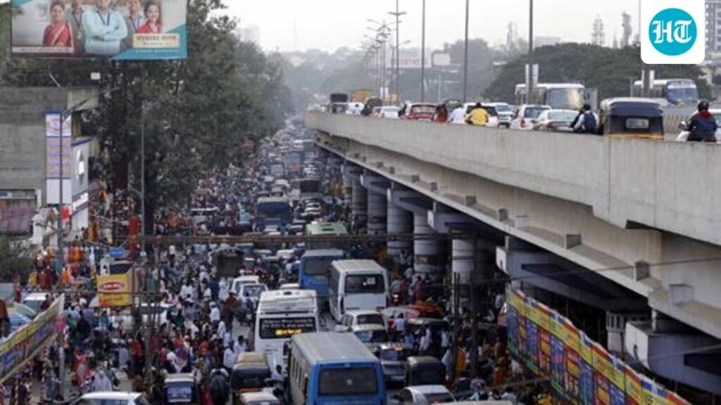 two-flyovers-may-be-razed-in-pune-for-40-km-multilevel-flyover,-metro-project