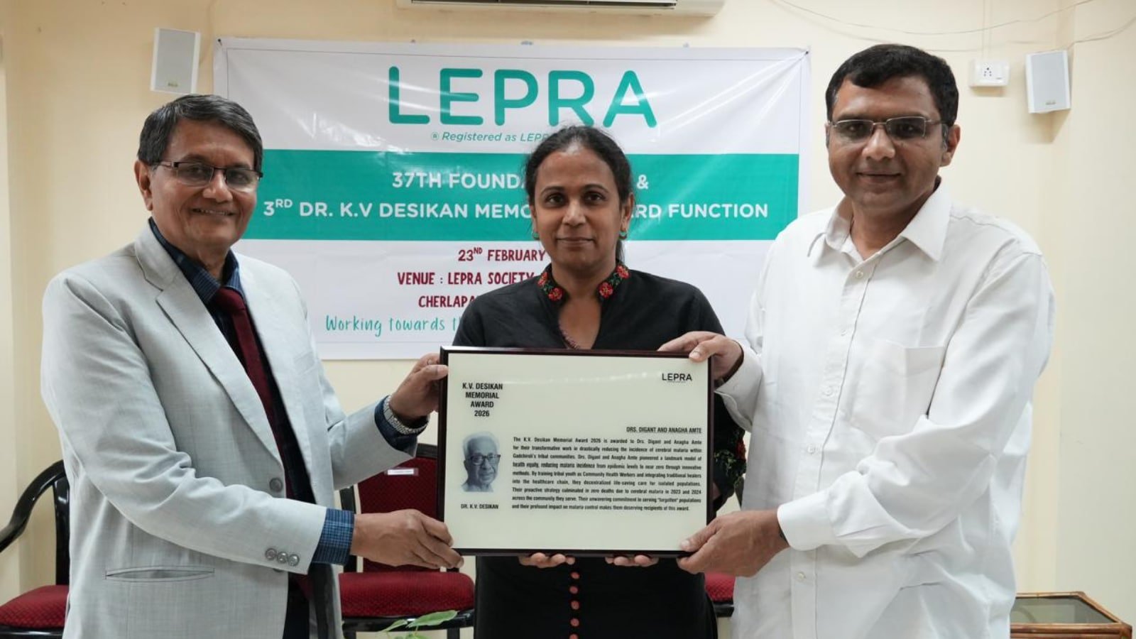 couple-get-prestigious-award-for-work-on-cerebral-malaria-in-gadchiroli