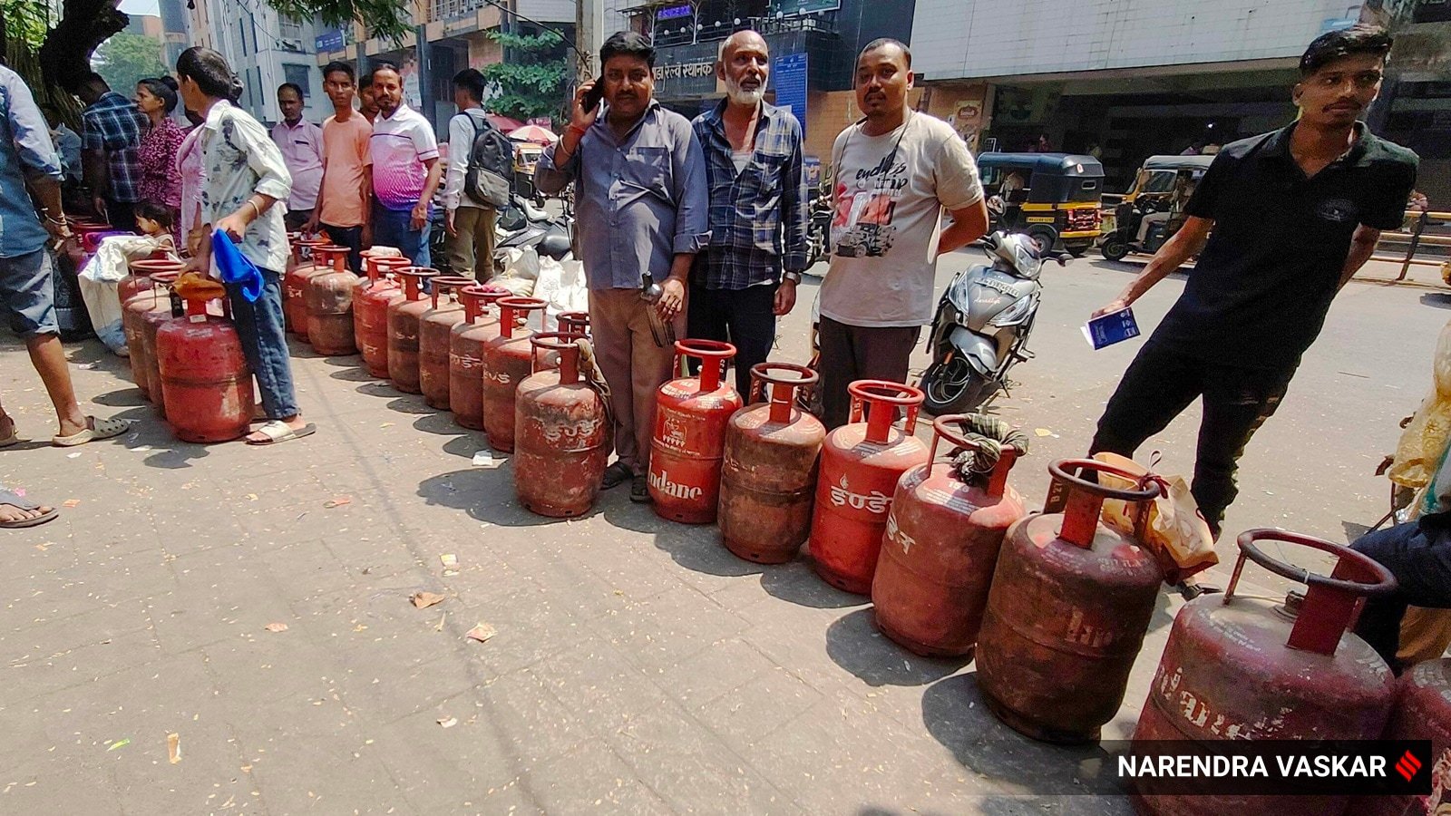 ‘stern-action-against-lpg-sold-in-black’:-dist-collector-reiterates-no-shortage