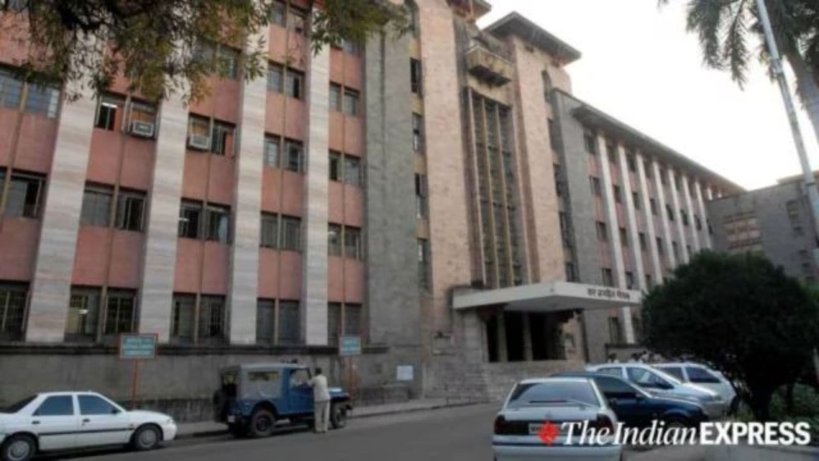 oppn-opposes-nod-to-convention-centre-on-pune-land-for-civic-facilities