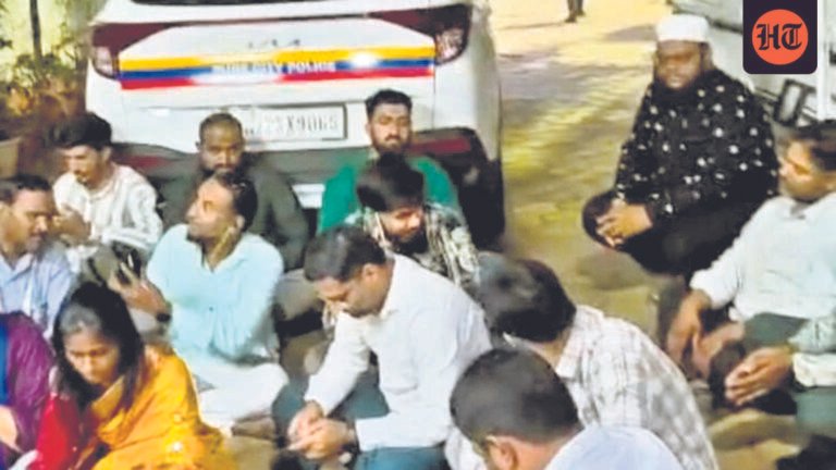 Tempo driver assaulted by alleged cow vigilantes in Wanowrie despite valid papers