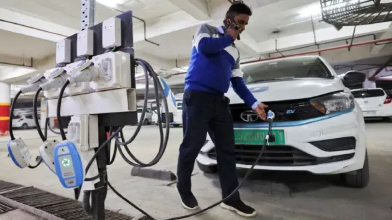 why-pune-is-hitting-the-brakes-on-ev-charging-network-expansion