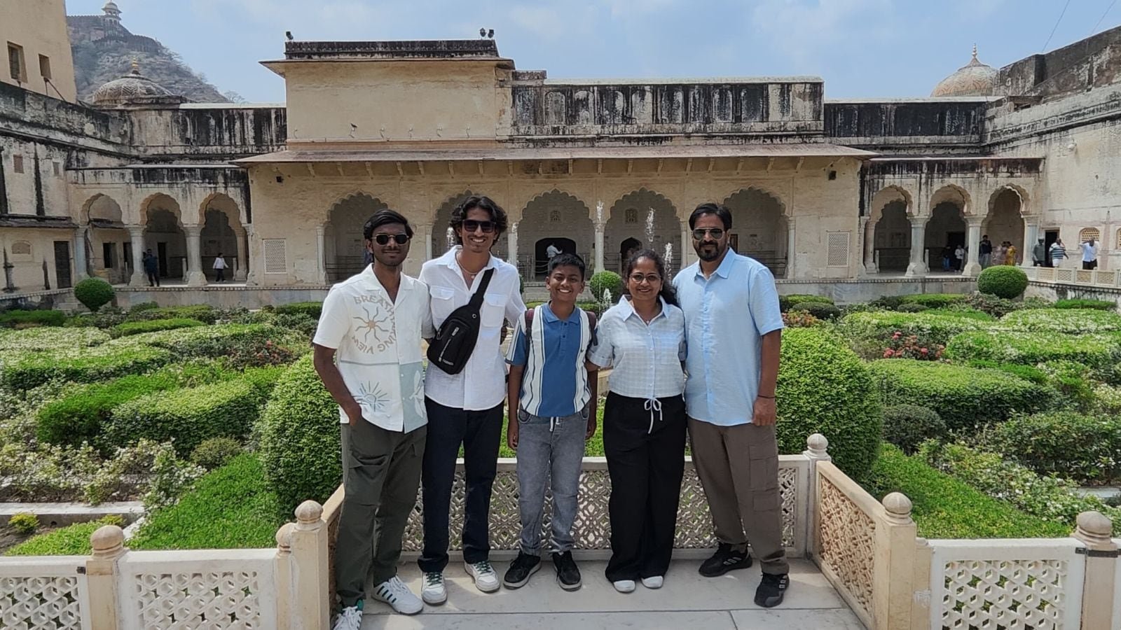 a-year-after-pahalgam-attack,-fear-lingers-as-punekars-rethink-kashmir-travel