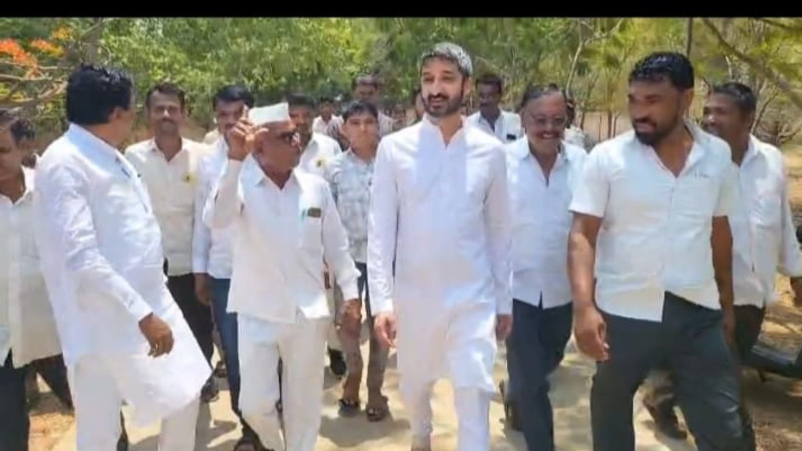 as-pawars-navigate-baramati-bypoll,-talks-of-a-‘jay-vs-yugendra’-showdown-in-2029