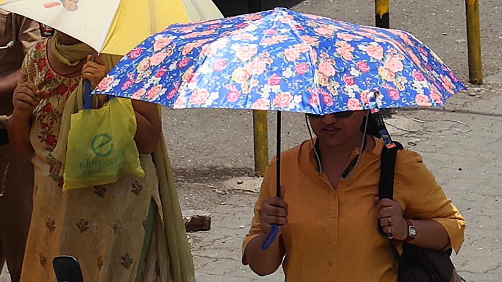 pune-swelters-as-nights-stay-hot,-days-touch-40°c