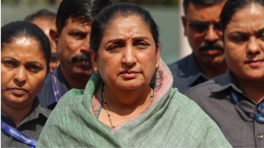 ‘she-should-be-cm’:-sunetra-pawar-should-contest-2029-assembly-election-from-baramati:-jay-pawar