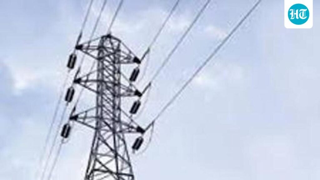 power-line-fault-hits-supply-in-hadapsar,-mundhwa,-wanowrie