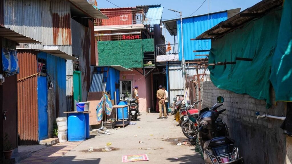 with-six-hooch-deaths,-situation-tense-in-hadapsar;-rohit-pawar-vandalises-‘illicit-liquor-den’