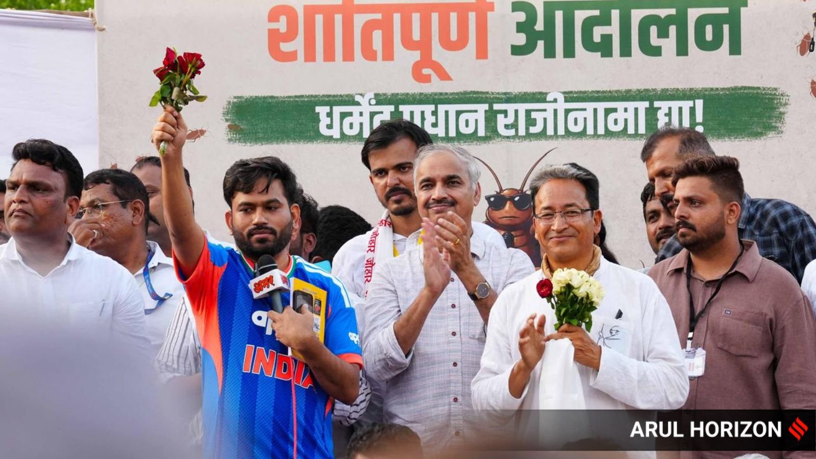 тАШdharmendra-pradhan-isteefa-doтАЩ-fills-the-air-at-cockroach-janta-party-protest-in-pune