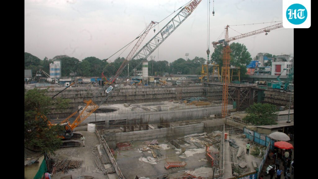 ₹22-crore-bus-terminal-coming-up-behind-swargate-metro-station
