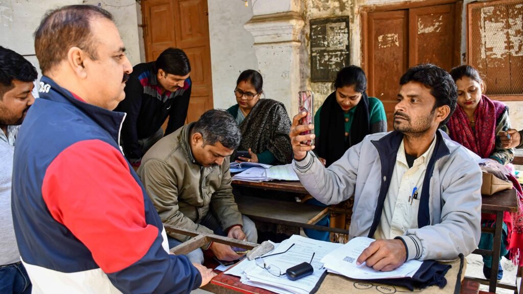 anxiety-amongst-muslims-as-sir-begins-in-pune,-many-reach-out-to-blos