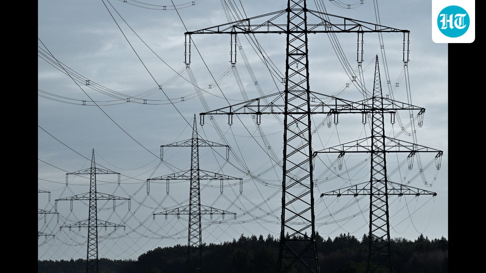work-from-home-turns-into-ordeal-as-power-outages-hit-pune’s-it-hub