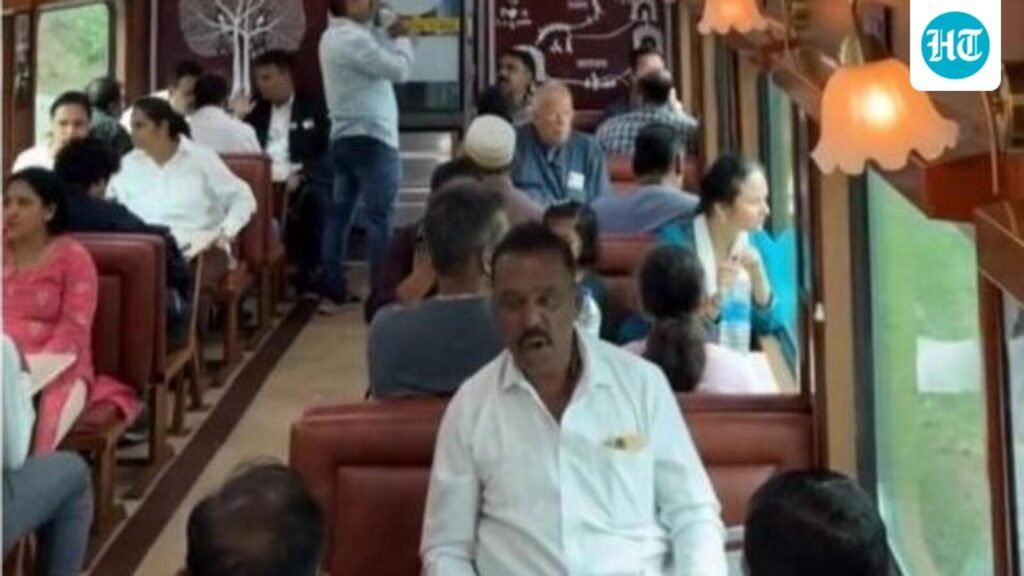 deccan-queen’s-heritage-dining-car-back-on-track