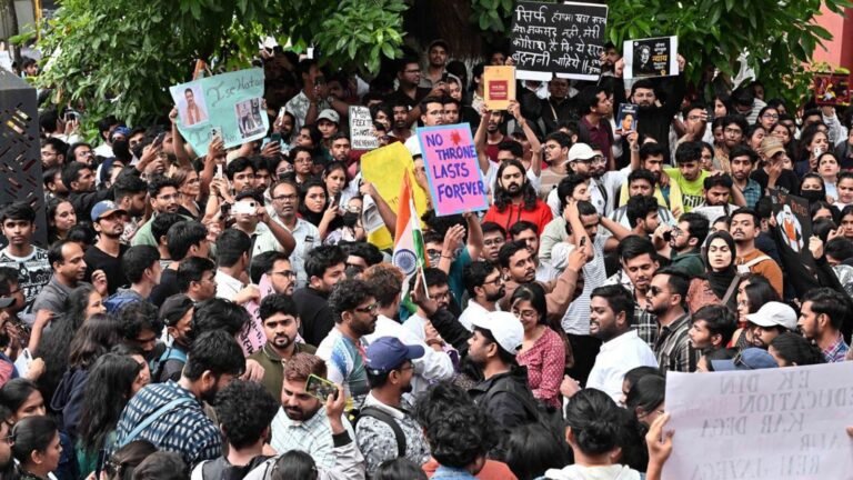 ‘Students deserve better’: CJP supporters hold protest in Pune backing Sonam Wangchuk