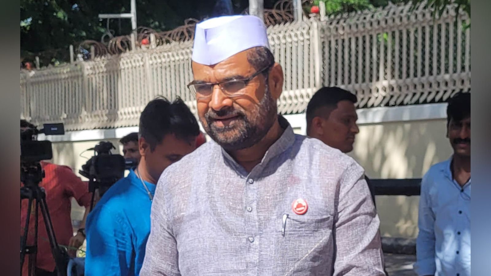тАШgovernment-should-respond-to-these-terroristsтАЩ:-sadabhau-khot-on-delhi-protesters
