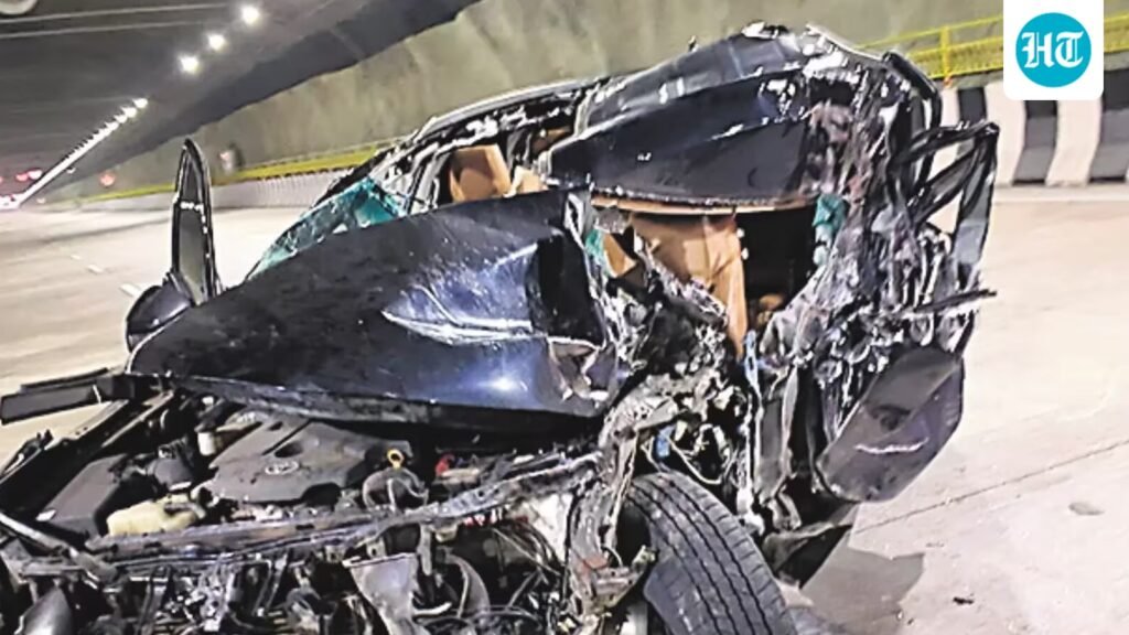 cong-leader-killed-after-speeding-suv-rams-truck-on-link-connecting-mumbai,-pune