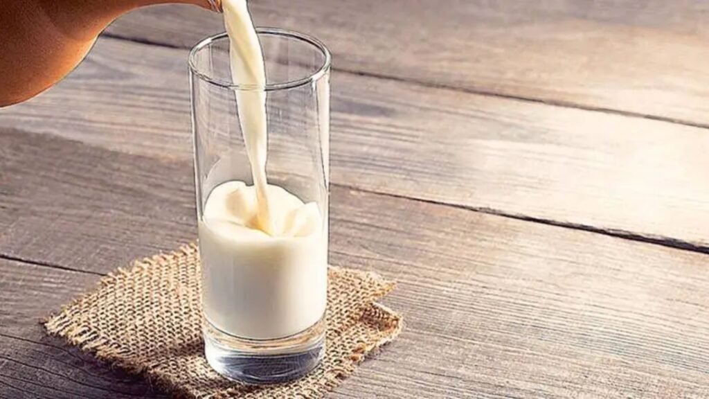 gokul,-katraj-to-hike-milk-prices-by-rs-2-per-litre-from-tuesday