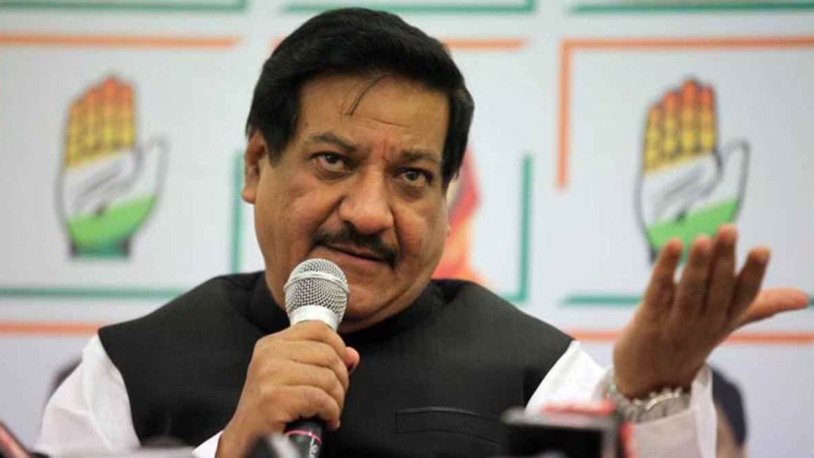 sharad-pawar-should-not-go-with-nda,-says-prithviraj-chavan-as-supriya-sule-hits-back