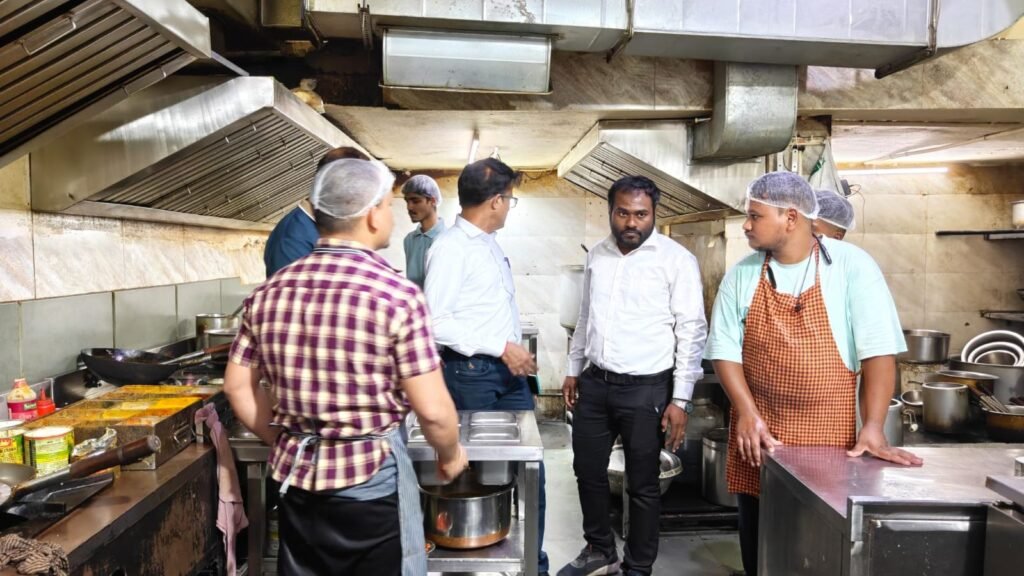‘insect-infested-flour,-lack-of-water-testing’:-fda-suspends-maharashtra-eatery-licence