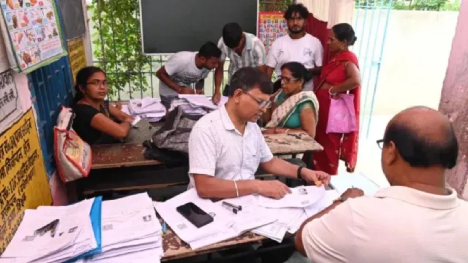 in-3-maharashtra-constituencies,-number-of-voters-after-sir-less-than-votes-cast-in-2024