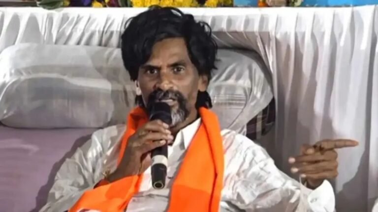 Jarange plans solo journey to Mumbai, says it will be his final battle