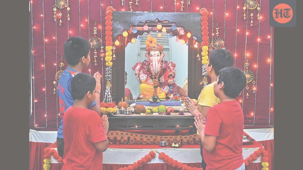 taste-of-life:-ganpati-melas:-songs,-crowds-and-a-struggle-for-food