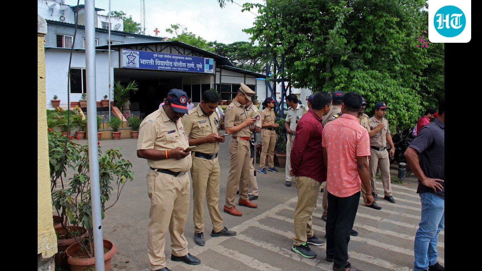18-pune-cops-booked-over-alleged-assault,-public-parade-of-adults,-children