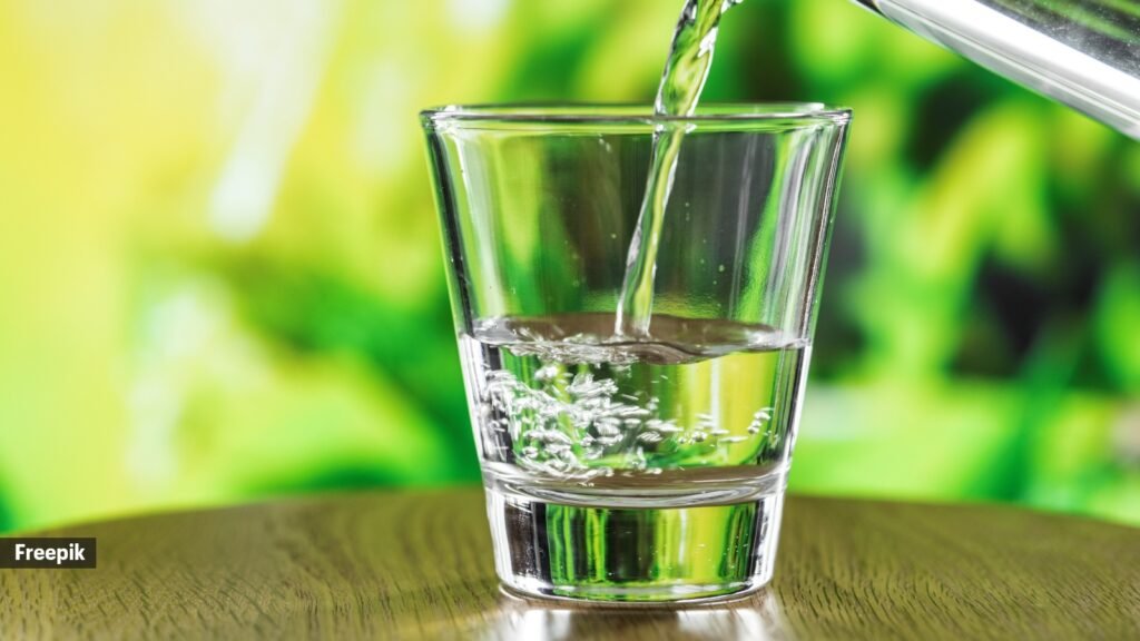 pmc-to-impose-rs-10,000-penalty-for-water-wastage